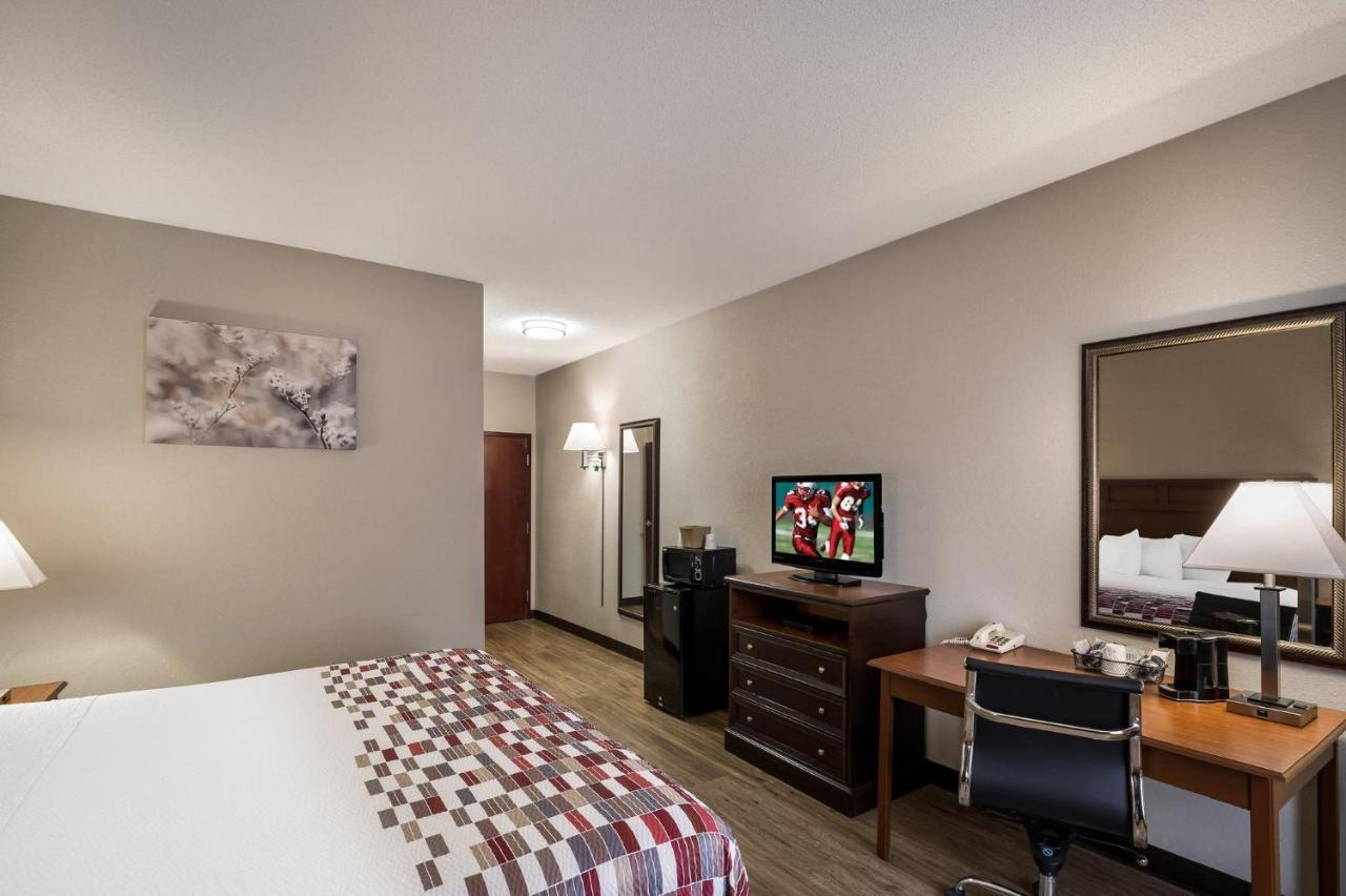 Red Roof Inn & Suites Bloomsburg - Mifflinville Esterno foto