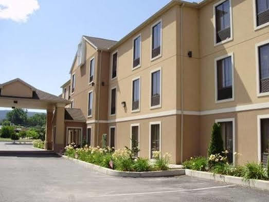 Red Roof Inn & Suites Bloomsburg - Mifflinville Esterno foto
