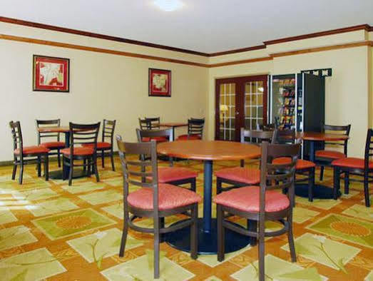 Red Roof Inn & Suites Bloomsburg - Mifflinville Esterno foto